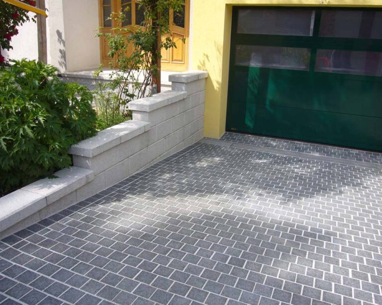 Granit Padang dark - Garagenzufahrt